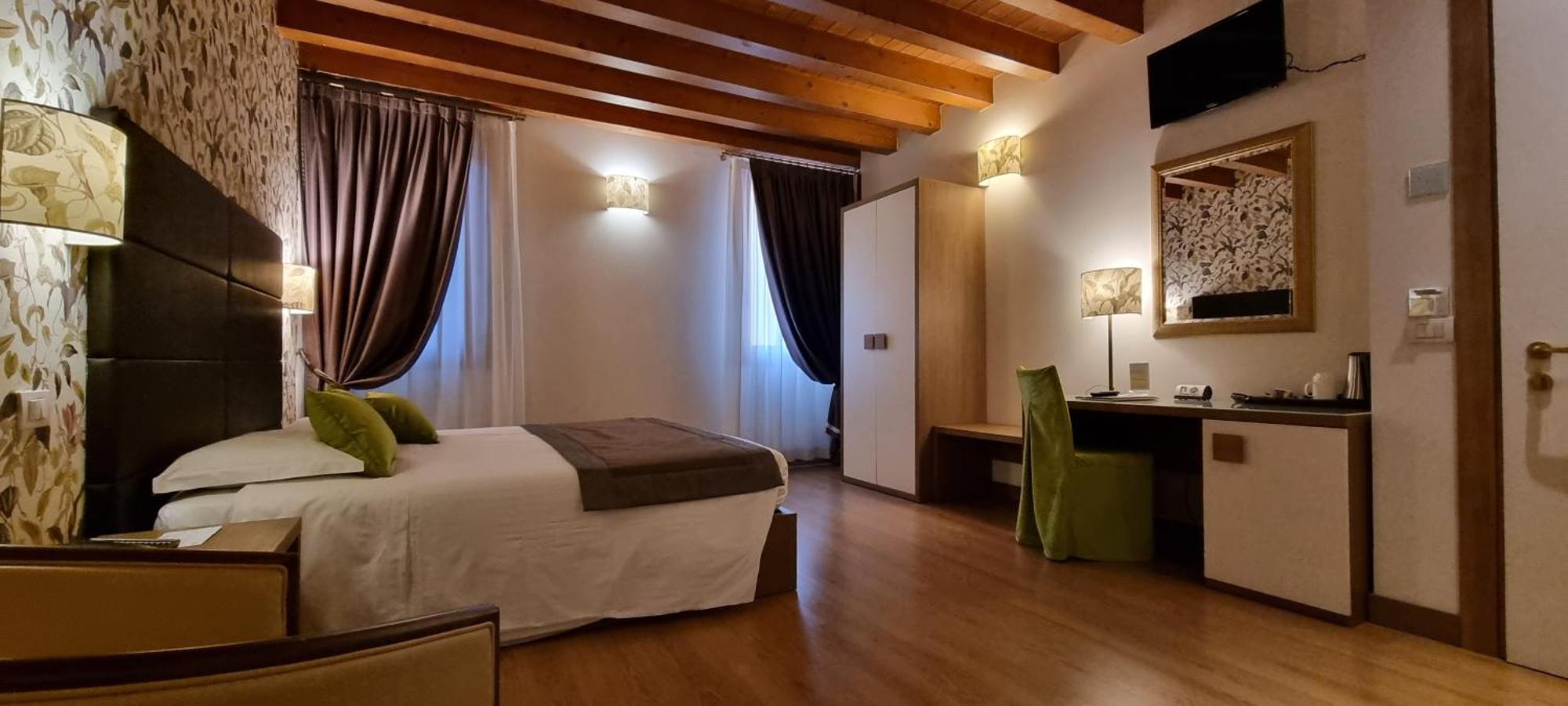 Unahotels Eco Hotel Villa Costanza Venezia Местре Екстериор снимка