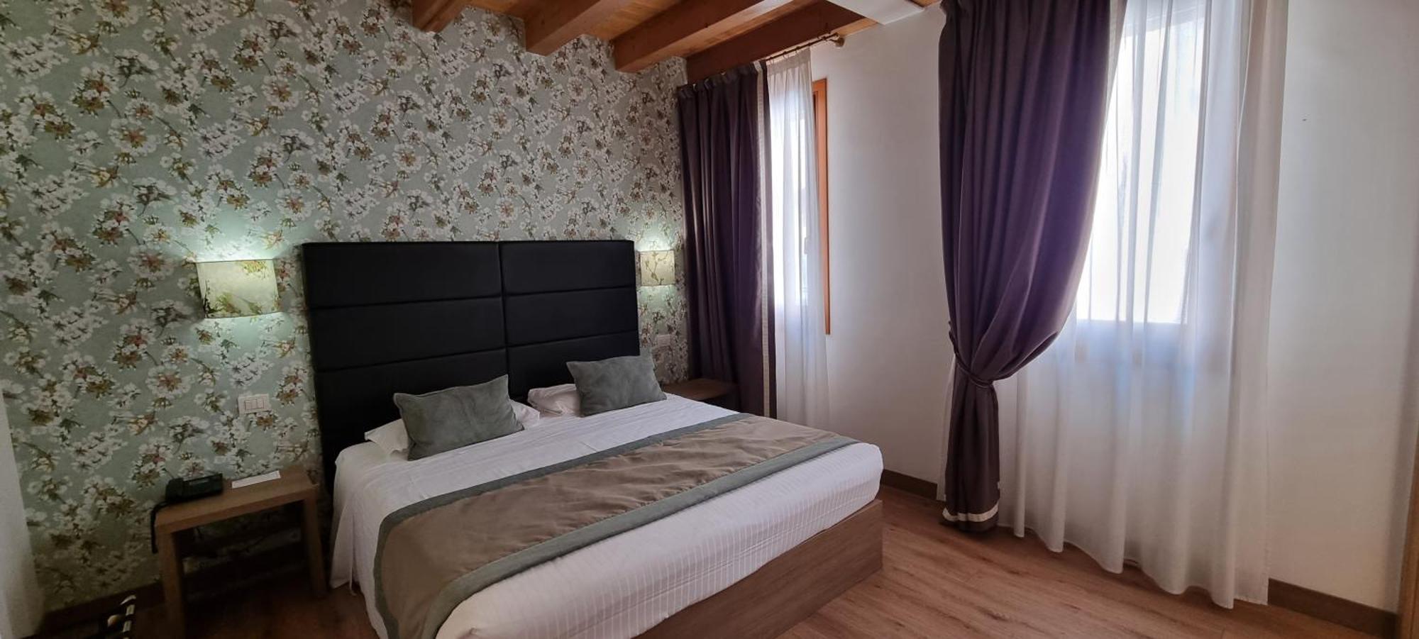 Unahotels Eco Hotel Villa Costanza Venezia Местре Екстериор снимка
